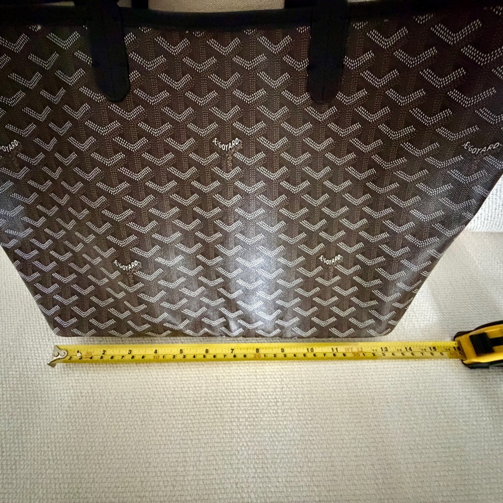 Designer inspired Black Tote with Pouch - Picture 7 of 16